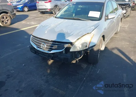 2010 Nissan Altima 2.5 S z USA, uszkodzony, nr VIN 1N4AL2AP7AN557842